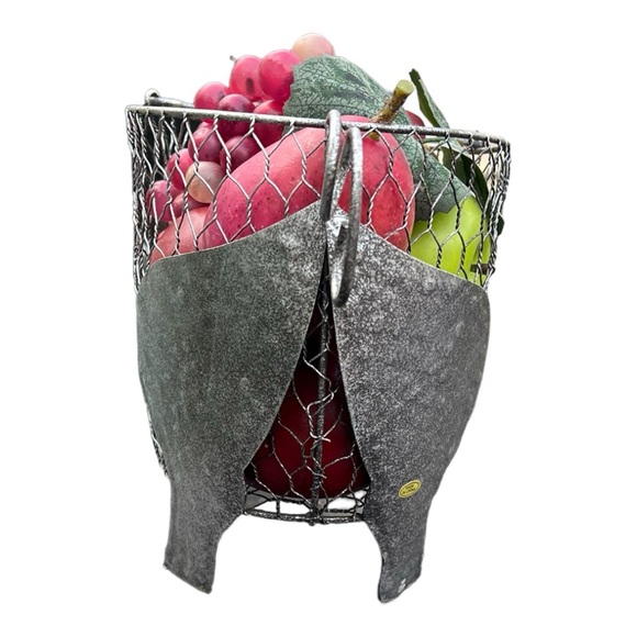 Farmhouse Rustic Meral/Wire Bull With Handle Home Decor - Picture 4 of 5